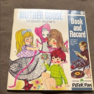 Mother Goose Rhymes VTG VINYL RECORD 1947 PETER PAN RECORDS /READ ALONG 24p BOOK